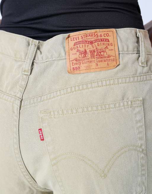 Vintage Levi's 32x19 denim shorts in light green, 4 of 4