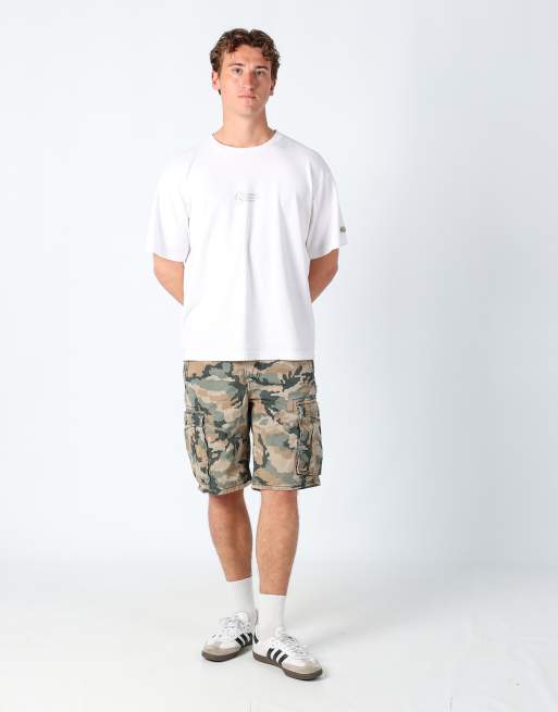 Vintage Levi's 32x21 canvas cargo shorts dark green