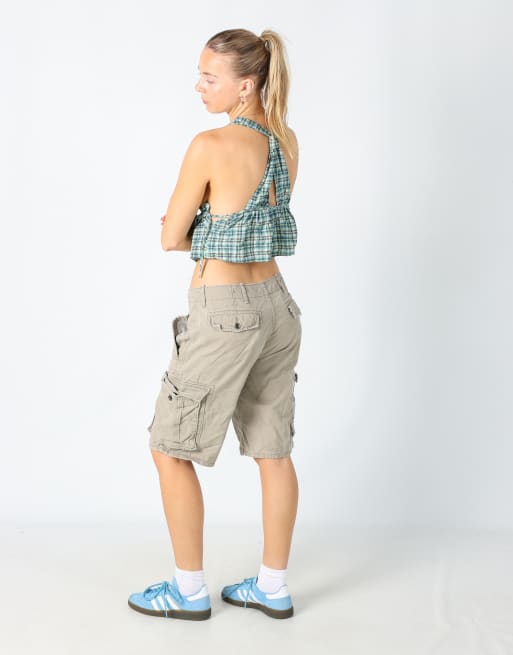 Vintage Levi's 32x21 canvas cargo shorts in beige, 3 of 4