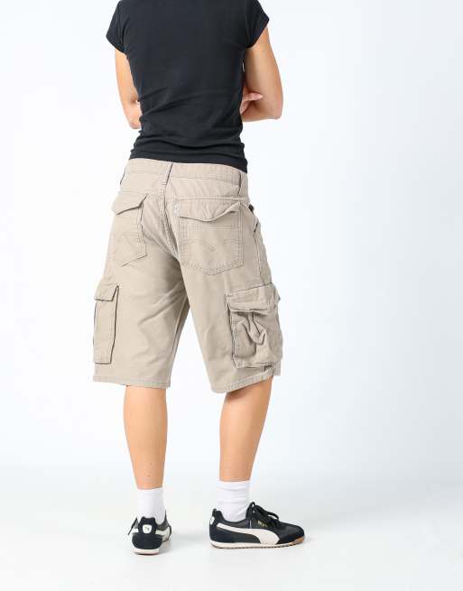 Vintage Levi's 32x22 canvas cargo shorts beige, 2 of 4