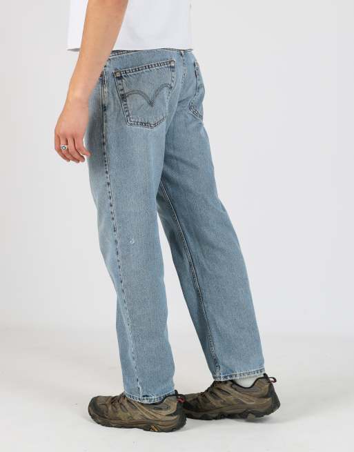 Vintage Levi's 32x30 denim jeans in light blue