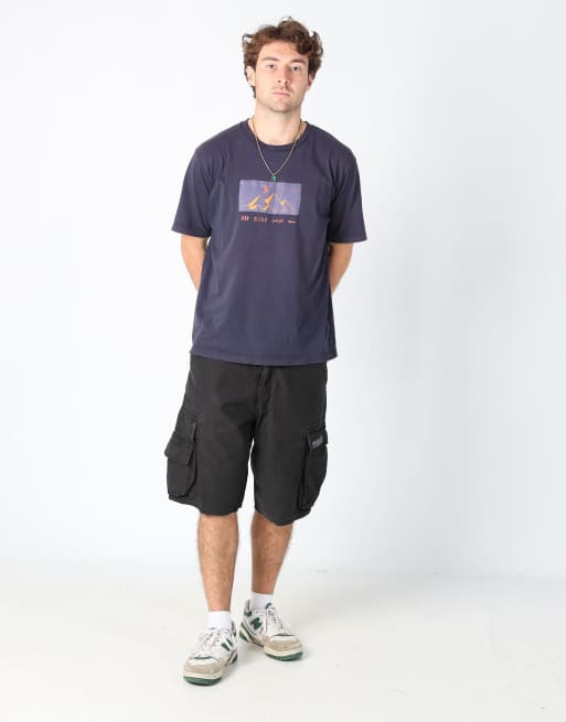 Vintage Levi's 32x31 canvas cargo shorts in black