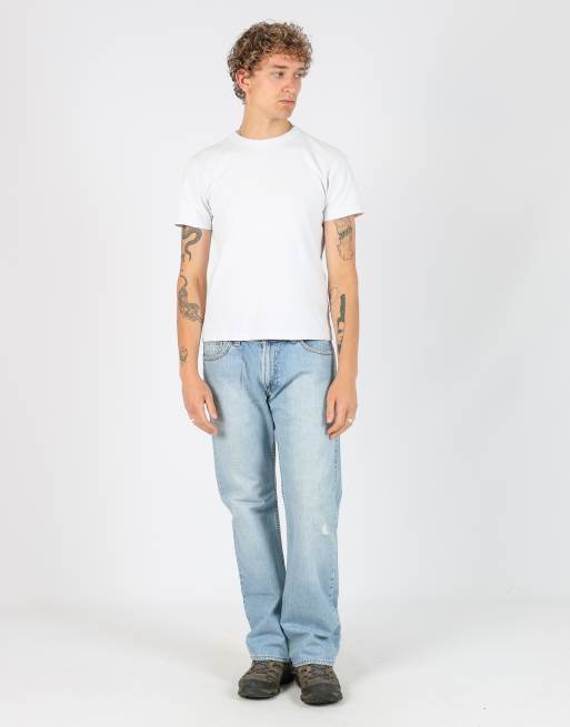 Vintage Levi's 32x32 denim jeans in light blue