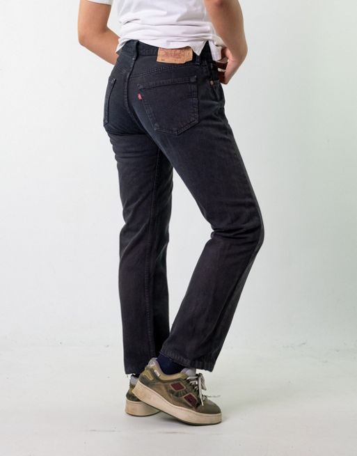 Vintage Levi's (32x32) Jeans in Black Denim