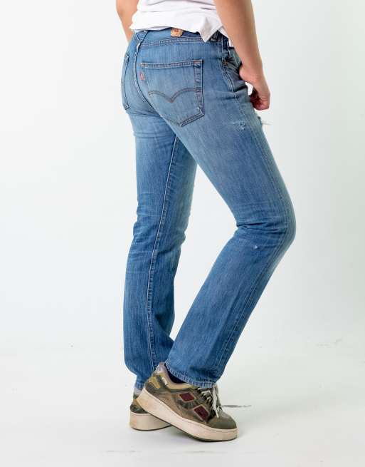Vintage Levi's (32x32) Jeans in Blue Denim