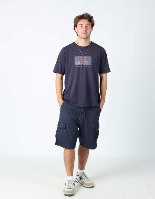 Vintage Levi's 32x98 canvas cargo shorts in navy blue