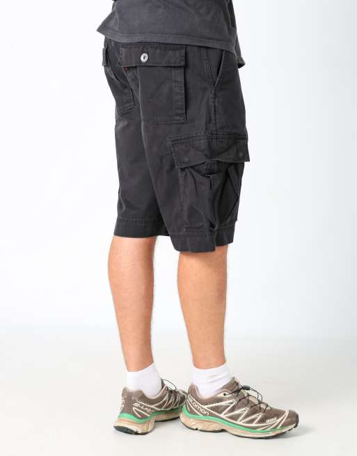 Vintage Levi's 33x23 canvas cargo shorts in black