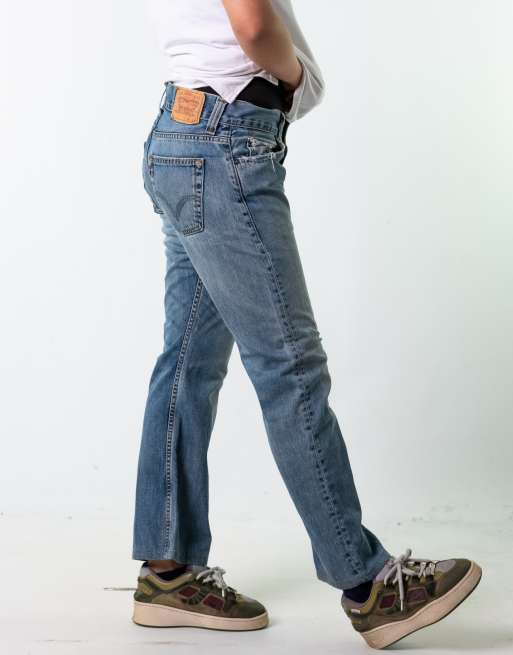 Vintage Levi's (33x32) Jeans in Blue Denim