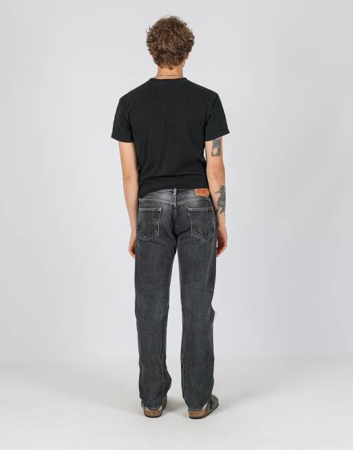 Vintage Levi's 33x36 denim jeans in black, 3 of 4