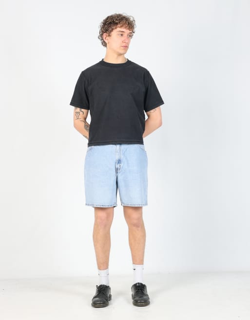Vintage Levi's 34x18 denim shorts in light blue, 2 of 4