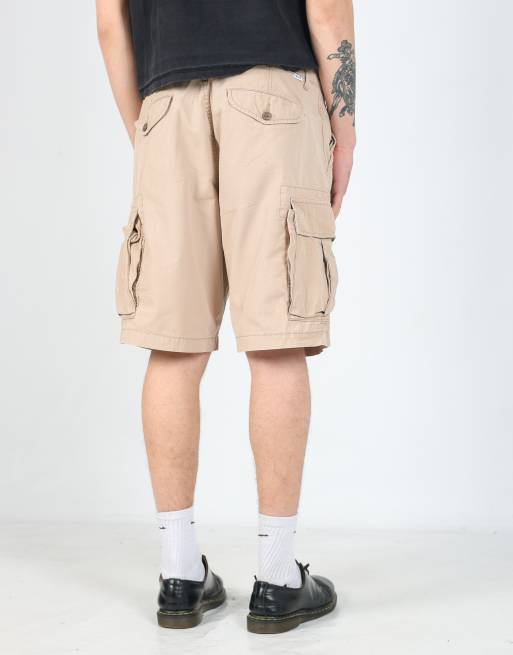 Vintage Levi's 34x20 canvas cargo shorts in tan
