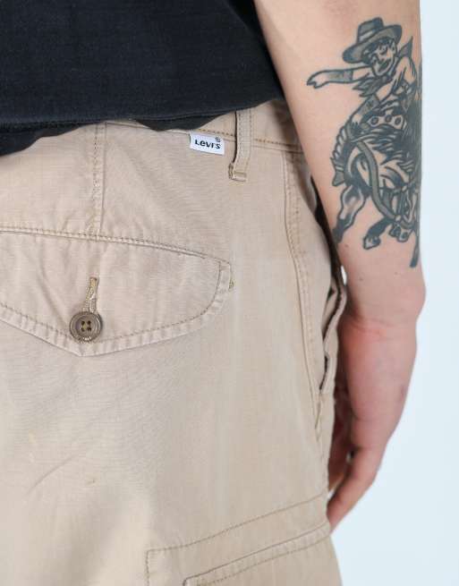 Vintage Levi's 34x20 canvas cargo shorts in tan, 4 of 4