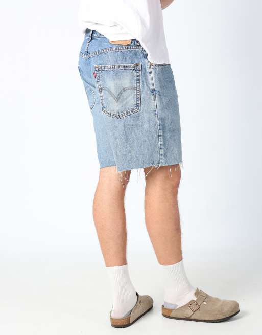 Vintage Levi's 34x21 denim shorts in light blue