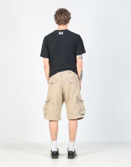Vintage Levi's 34x22 canvas cargo shorts in tan, 3 of 4