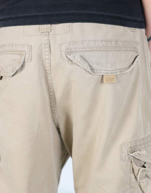 Vintage Levi's 34x22 canvas cargo shorts in tan, 4 of 4