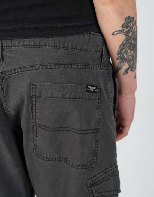 Vintage Levi's 36x21 canvas cargo shorts in charcoal grey, 4 of 4