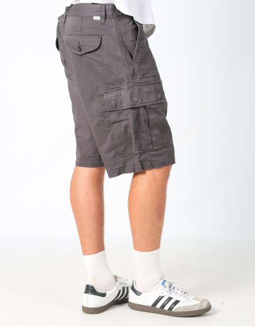 Vintage Levi's 36x22 canvas cargo shorts in charcoal grey, 2 of 4