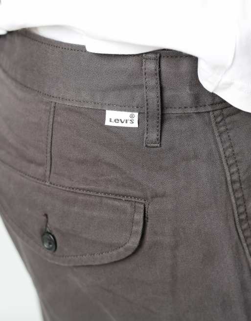 Vintage Levi's 36x22 canvas cargo shorts in charcoal grey, 4 of 4