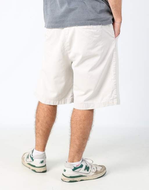Vintage Levi's 36x22 canvas cargo shorts in cream, 2 of 4