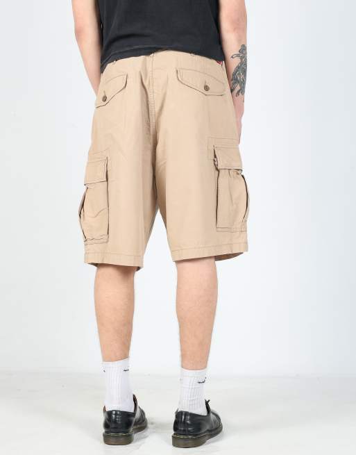 Vintage Levi's 36x22 canvas cargo shorts in tan, 2 of 4
