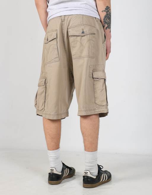 Vintage Levi's 36x23 canvas cargo shorts in tan, 5 of 6