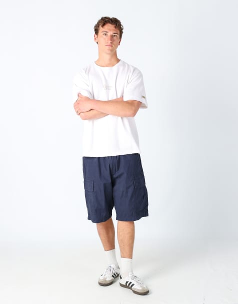 Vintage Levi's 36x23 canvas cargo shorts navy blue - view 1