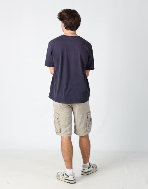 Vintage Levi's 36x39 canvas cargo shorts in beige, 3 of 4