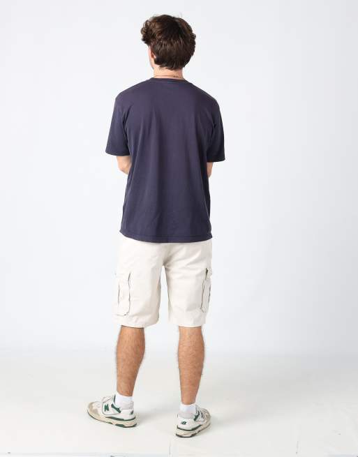 Vintage Levi's 36x84 canvas cargo shorts in cream, 3 of 4