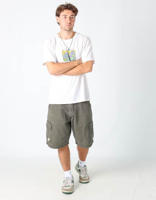 Vintage Levi's 38x23 canvas cargo shorts in dark green, 2 of 4