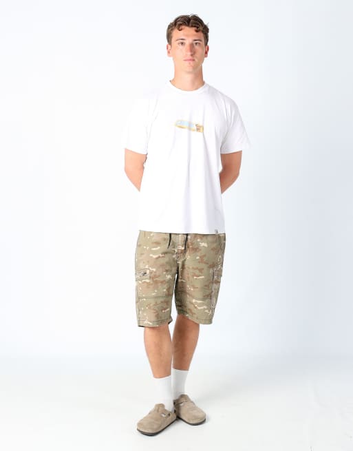 Vintage Levi's 38x23 canvas cargo shorts in khaki green