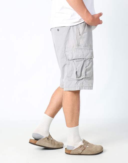 Vintage Levi's 38x23 canvas cargo shorts in light grey