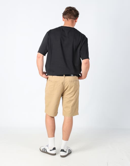 Vintage Levi's 40x21 canvas cargo shorts in tan, 3 of 4