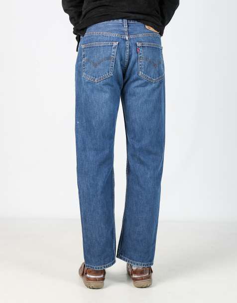 Vintage Levi's 501 32x32 denim jeans in blue - view 1