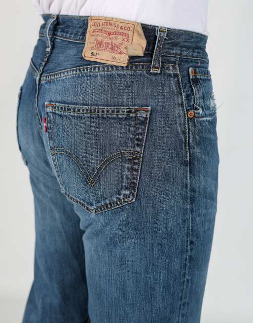 Vintage Levi's 501 32x34 denim jeans in blue, 4 of 4