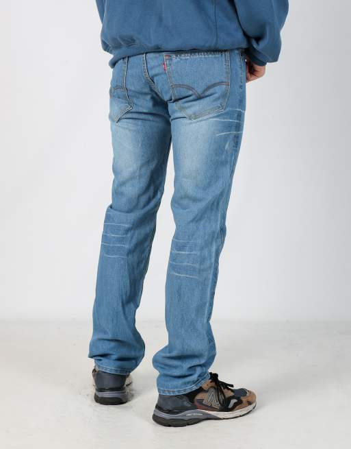 Vintage Levi's 501 34x32 denim jeans in blue, 2 of 4