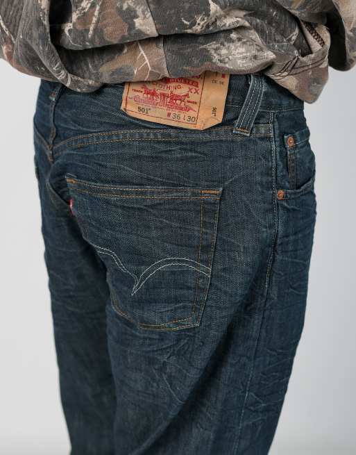 Vintage Levi's 501 36x30 denim jeans in blue, 4 of 4