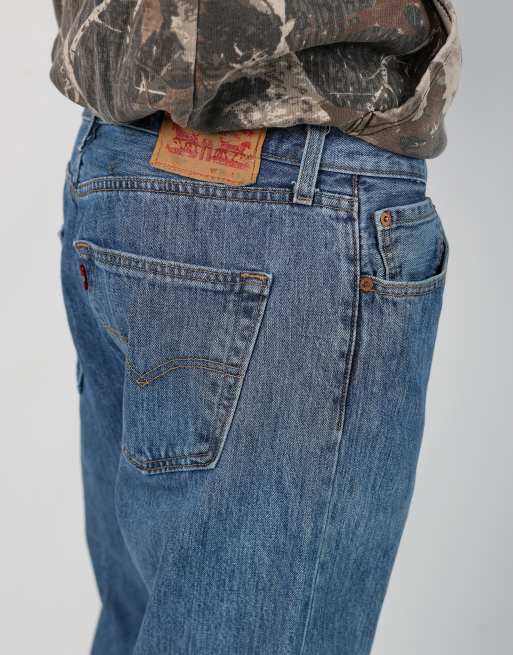 Vintage Levi's 501 36x30 denim jeans in light blue, 4 of 4