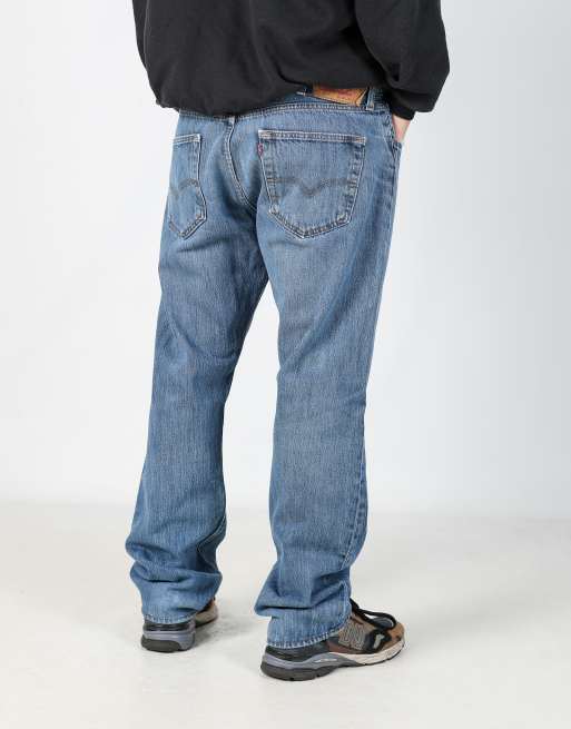 Vintage Levi's 501 38x32 denim jeans in blue, 2 of 4