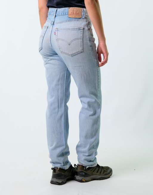 Vintage Levi's 504 32x32 Denim Jeans Light Blue