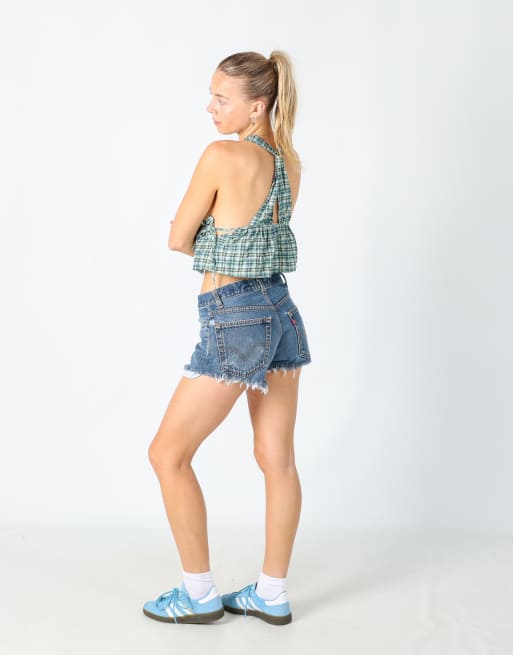Vintage Levi's 505 32x14 denim shorts in light blue, 3 of 4