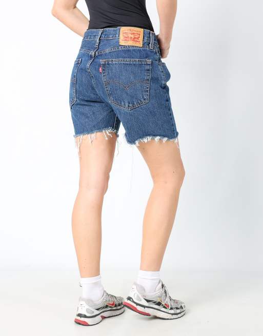Vintage Levi's 505 32x15 denim shorts in blue