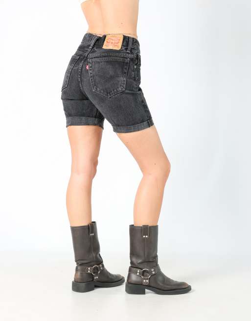 Vintage Levi's 516 30x16 denim shorts in black, 2 of 4