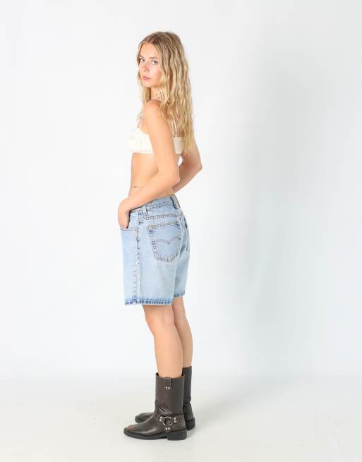 Vintage Levi's 550 32x17 denim shorts in light blue