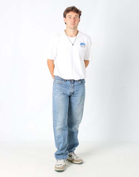 Vintage Levi's 550 32x34 denim jeans in blue - view 1