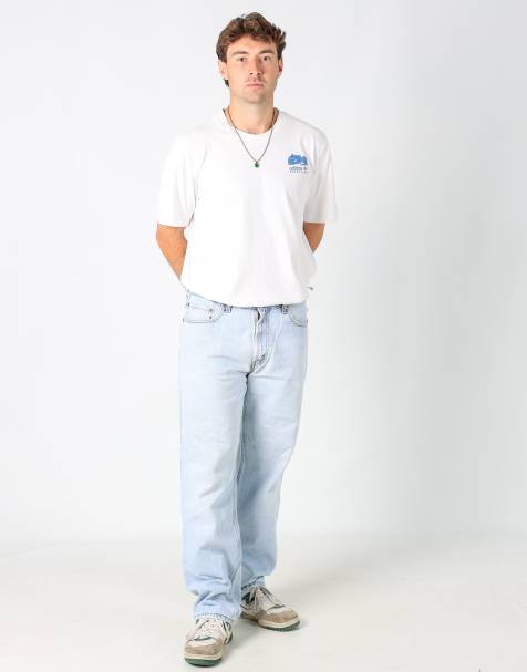 Vintage Levi's 550 34x34 denim jeans in light blue - view 1