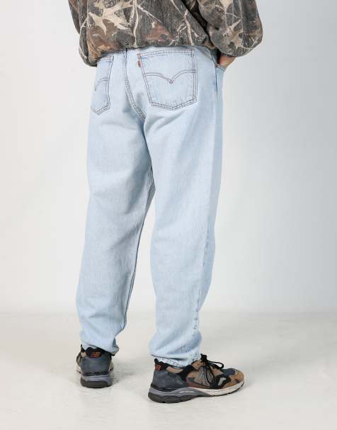 Vintage Levi's 550 36x30 denim jeans in light blue - view 1