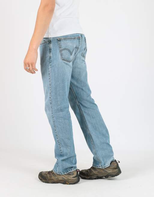Vintage Levi's 559 33x32 denim jeans in light blue, 1 of 4