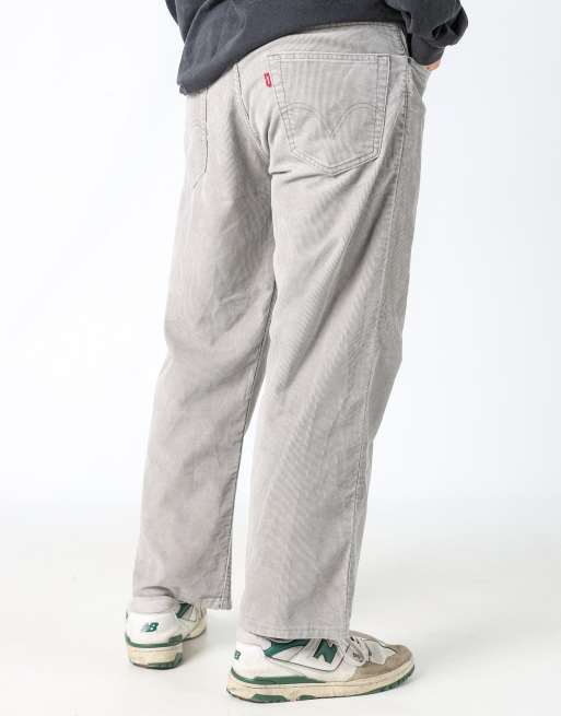 Vintage Levi's 559 corduroy 34x32 woven straight pants in grey