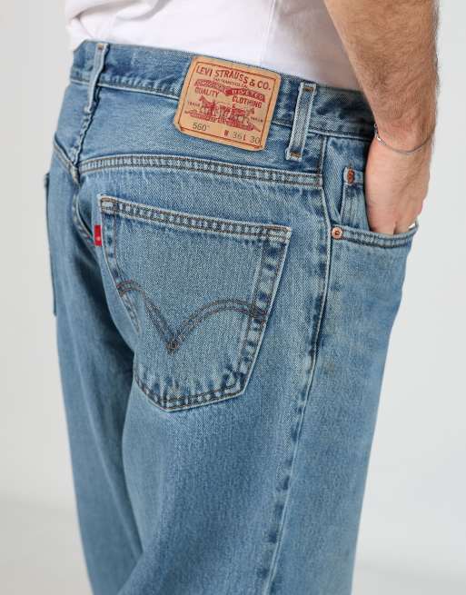 Vintage Levi's 560 36x30 denim jeans in light blue, 4 of 4