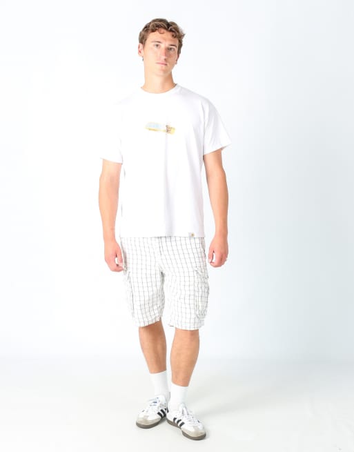 Vintage Levi's checkered 33x22 canvas cargo shorts in ivory